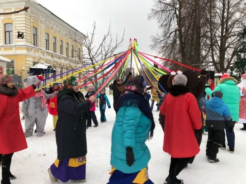 Городец приглашает на новогоднюю арт-ярмарку