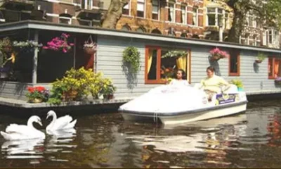 PhilDutch Houseboat Bed and Breakfast Amsterdam